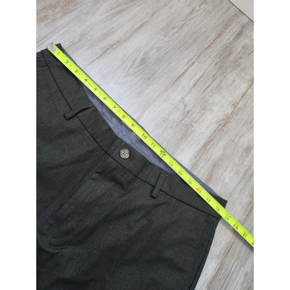 Old Navy Ultimate Slim Built-In Flex Soft Touch Chino Pants Dark Green 38x30 EUC - Picture 6 of 9